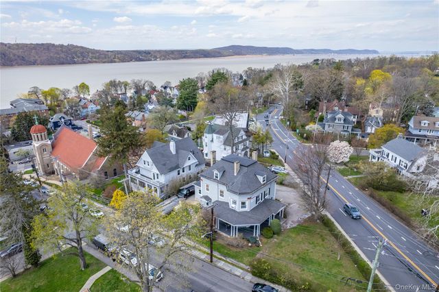 579 Broadway 1N, Hastings-on-hudson, NY 10706