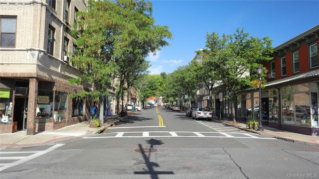 579 Broadway 1N, Hastings-on-hudson, NY 10706