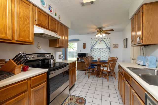 1309 Mercedes Street, Benbrook, TX 76126