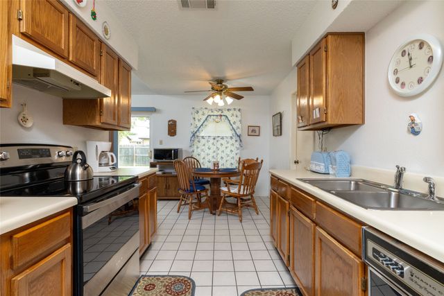 1309 Mercedes Street, Benbrook, TX 76126