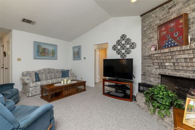 1309 Mercedes Street, Benbrook, TX 76126