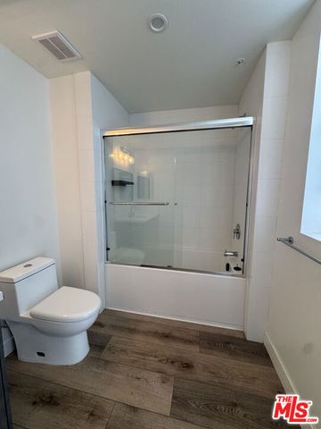 919 Harvard Boulevard 205, Los Angeles, CA 90006