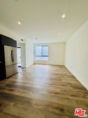 919 Harvard Boulevard 205, Los Angeles, CA 90006