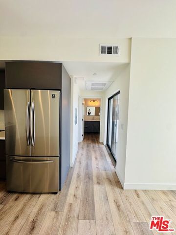 919 Harvard Boulevard 205, Los Angeles, CA 90006