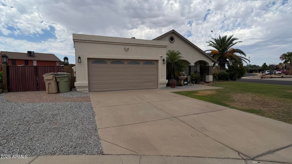 15201 N 61ST Avenue, Glendale, AZ 85306