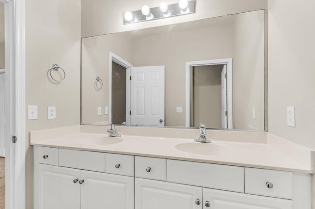 4668 Palm View Circle, North Charleston, SC 29418