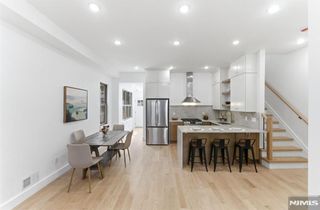 113 Oak Street, Jersey City, NJ 07304
