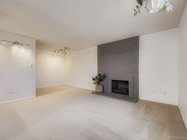 3323 S Monaco Street D, Denver, CO 80222