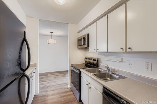 3323 S Monaco Street D, Denver, CO 80222