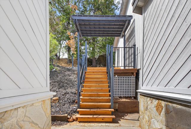 17611 Patricia Way, Grass Valley, CA 95949