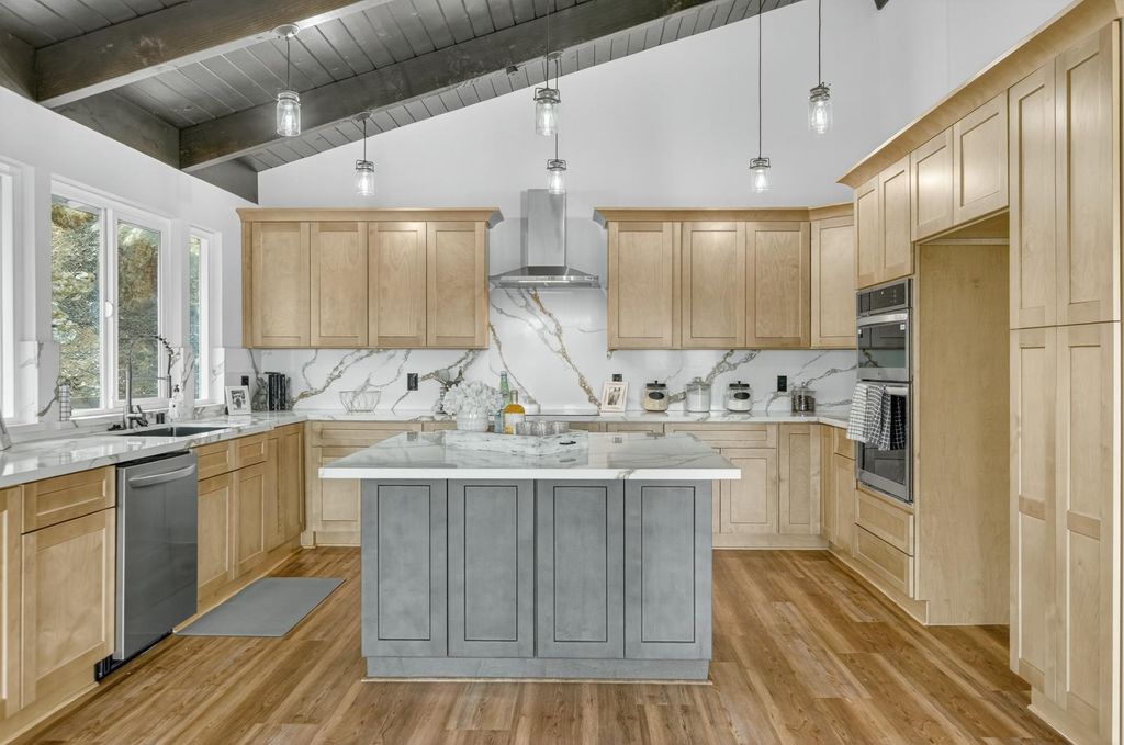 17611 Patricia Way, Grass Valley, CA 95949