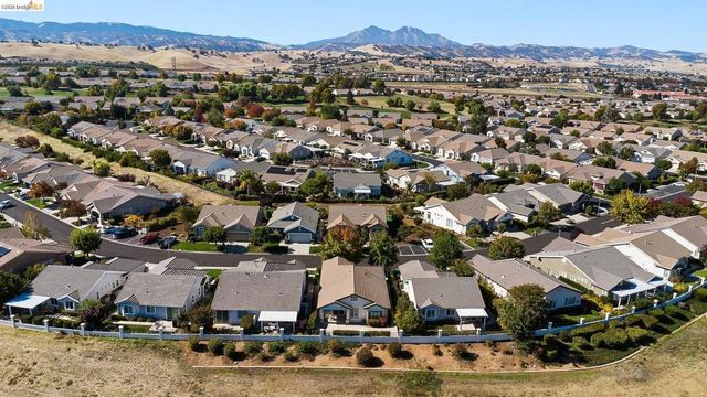 1481 Bismarck Ln, Brentwood, CA 94513
