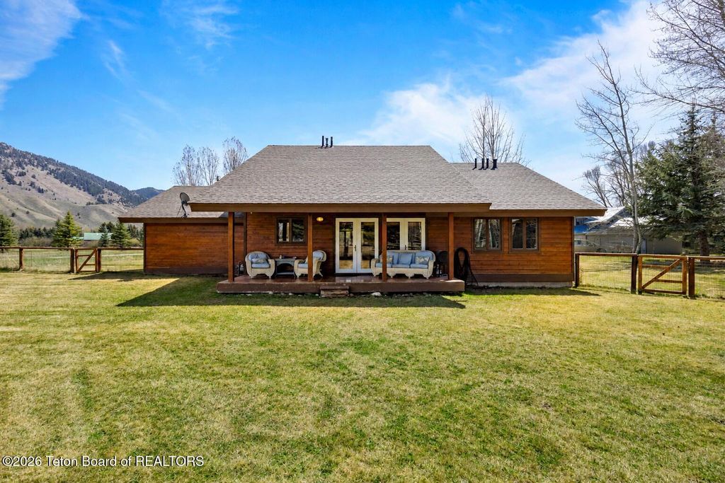 4085 BALSAM Lane, Jackson, WY 83001 photo 19