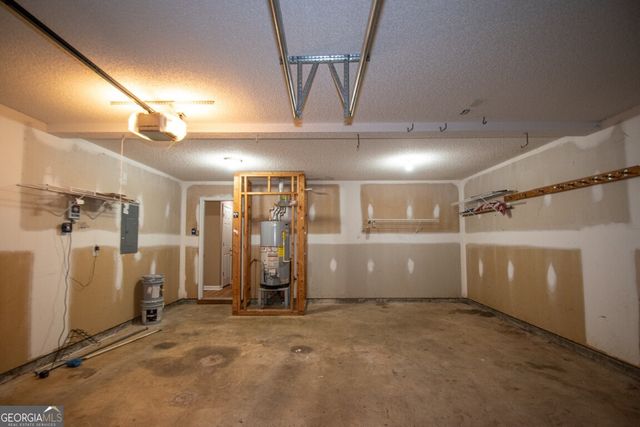 733 Derek Place, Locust Grove, GA 30248