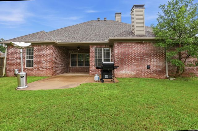 110 River Valley Loop, Maumelle, AR 72113