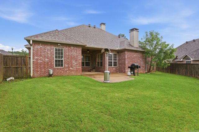110 River Valley Loop, Maumelle, AR 72113