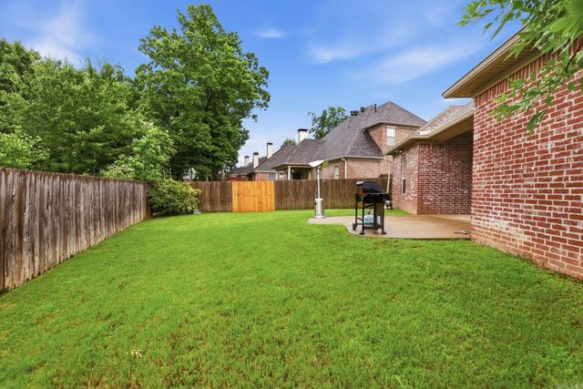110 River Valley Loop, Maumelle, AR 72113