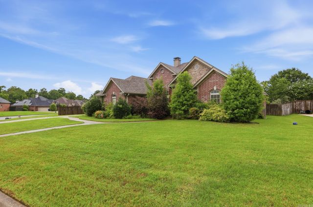 110 River Valley Loop, Maumelle, AR 72113
