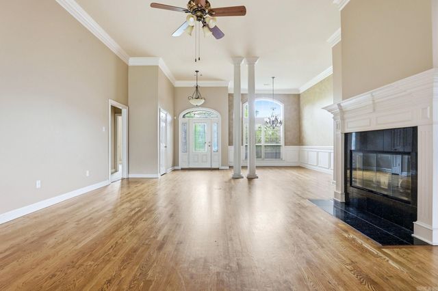 110 River Valley Loop, Maumelle, AR 72113