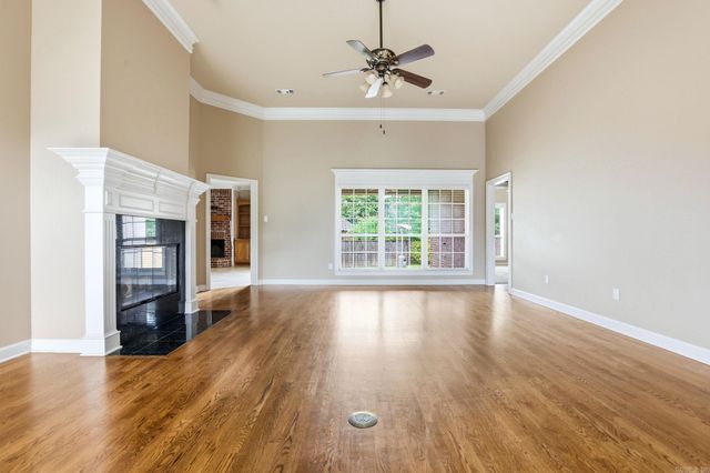 110 River Valley Loop, Maumelle, AR 72113
