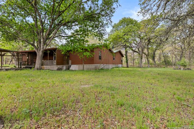 1189 Vivroux Ranch, Seguin, TX 78155