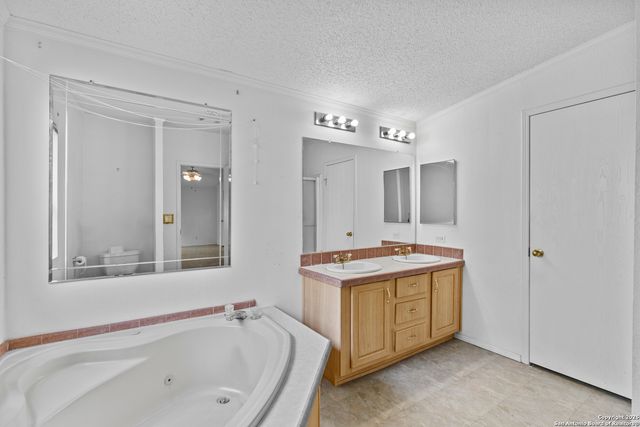 1189 Vivroux Ranch, Seguin, TX 78155
