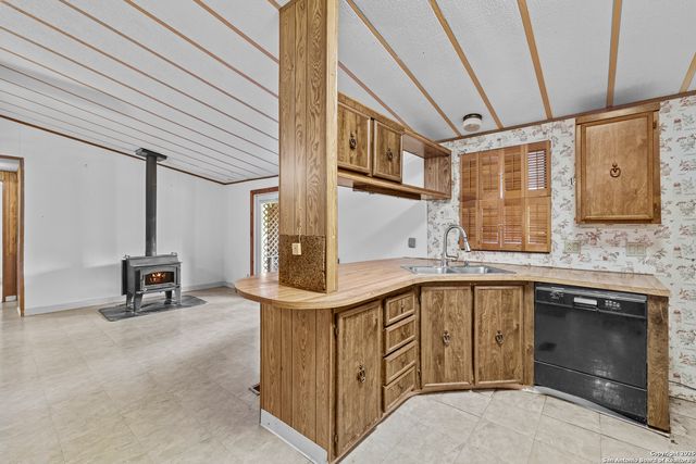 1189 Vivroux Ranch, Seguin, TX 78155
