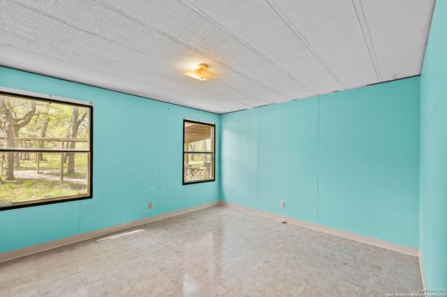 1189 Vivroux Ranch, Seguin, TX 78155
