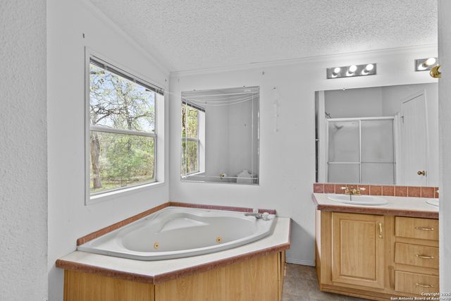 1189 Vivroux Ranch, Seguin, TX 78155