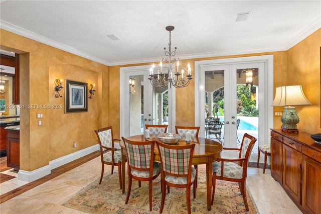 4867 SW 82nd St, Miami, FL 33143