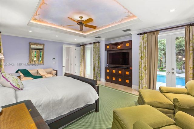 4867 SW 82nd St, Miami, FL 33143