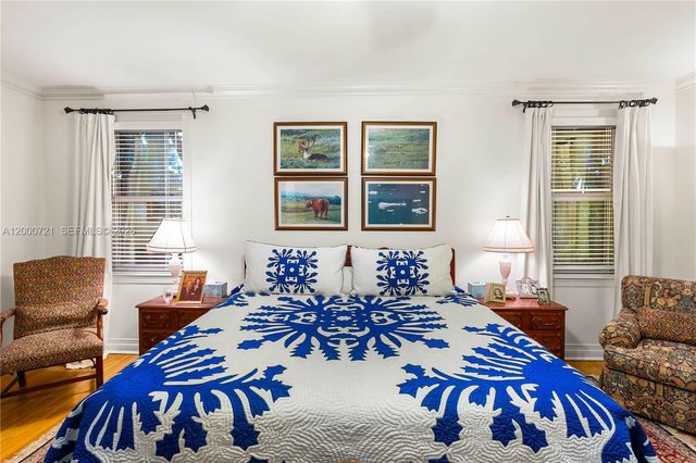 4867 SW 82nd St, Miami, FL 33143