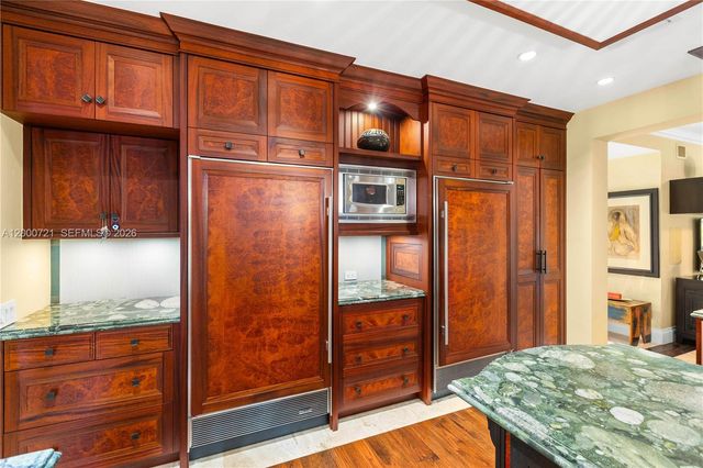 4867 SW 82nd St, Miami, FL 33143