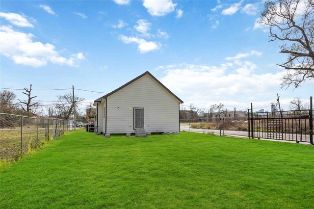 4003 New Orleans Street, Houston, TX 77020