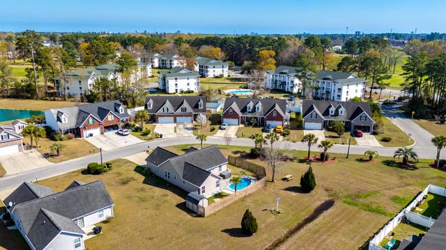 527 Cottage Oaks Circle, Myrtle Beach, SC 29579