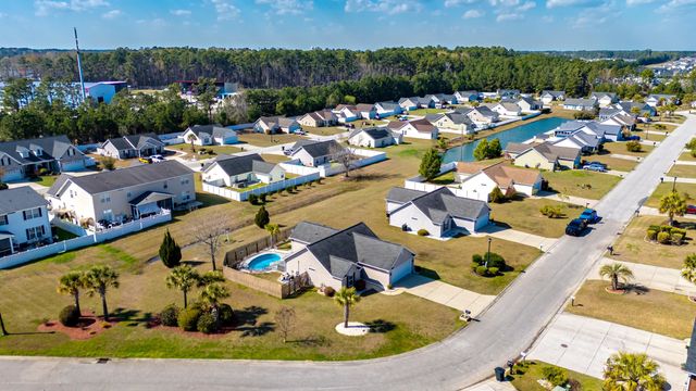 527 Cottage Oaks Circle, Myrtle Beach, SC 29579