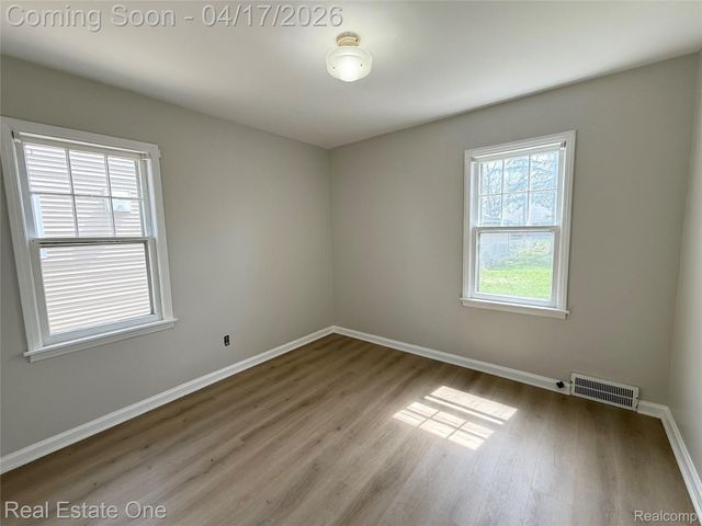 24411 Union Street, Dearborn, MI 48124