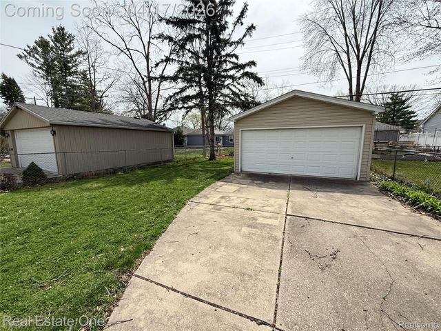 24411 Union Street, Dearborn, MI 48124