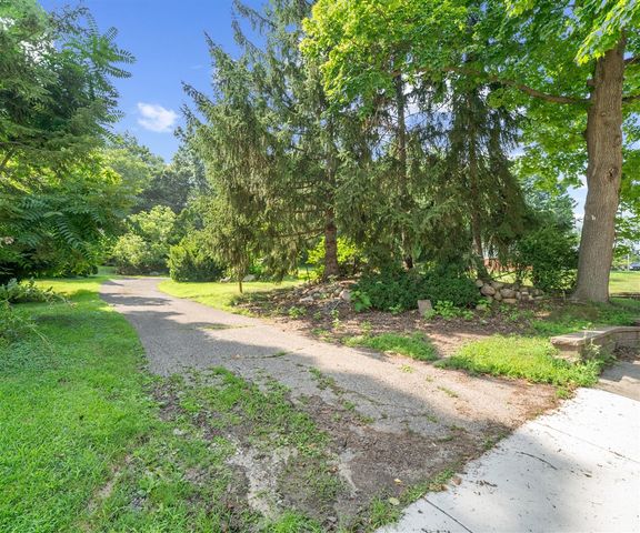 631 N Center Street, Northville, MI 48167
