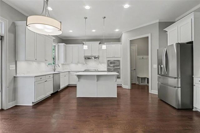 2720 Cogburn Lane, Milton, GA 30004