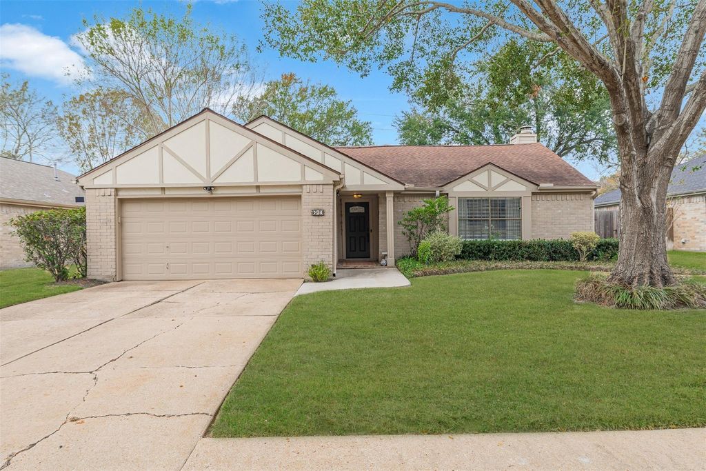 619 Rolling Mill Drive, Sugar Land, TX 77498