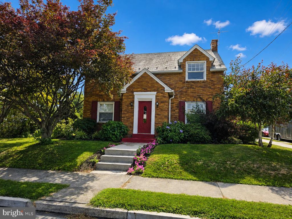 101 S WILSON ST, Cleona, PA 17042
