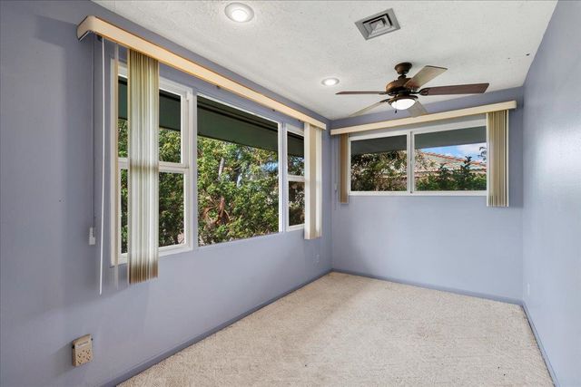 345 Auhana Rd, Kihei, HI 96753