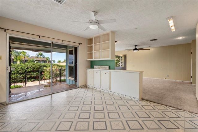 345 Auhana Rd, Kihei, HI 96753