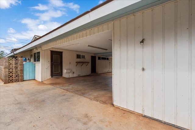 345 Auhana Rd, Kihei, HI 96753