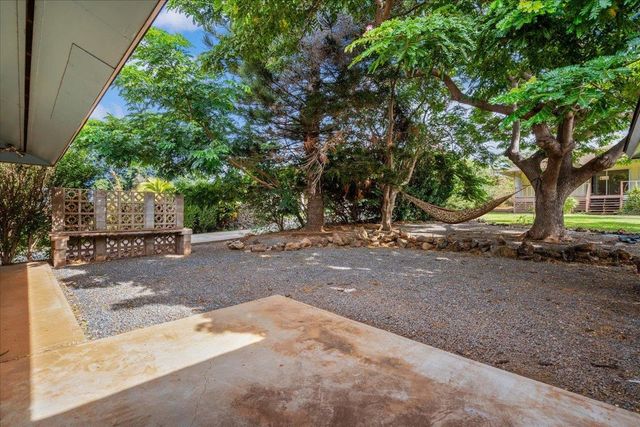 345 Auhana Rd, Kihei, HI 96753
