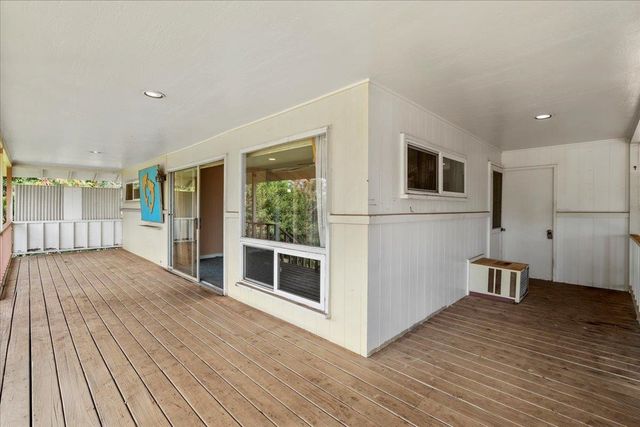 345 Auhana Rd, Kihei, HI 96753