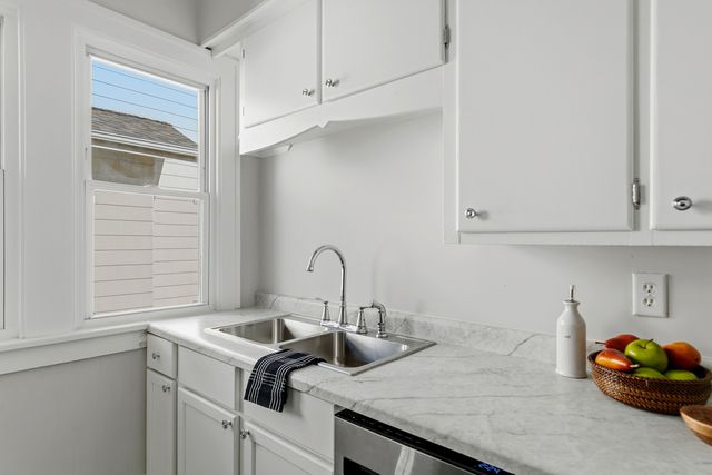 1217 35th Street, Rock Island, IL 61201