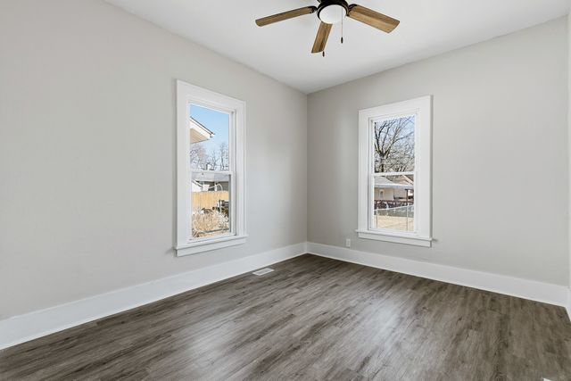 1217 35th Street, Rock Island, IL 61201