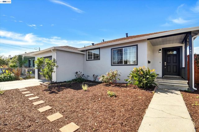 147 Wisteria Dr, East Palo Alto, CA 94303